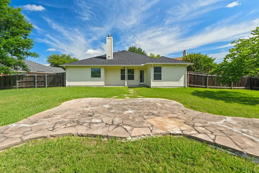 1109 Blackburn Place Round Rock TX 78665