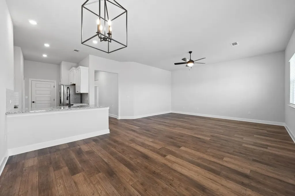 9617 Gladsome Path Manor TX 78653