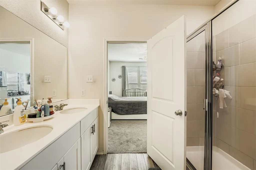 144 Gunther Way Taylor TX 76574