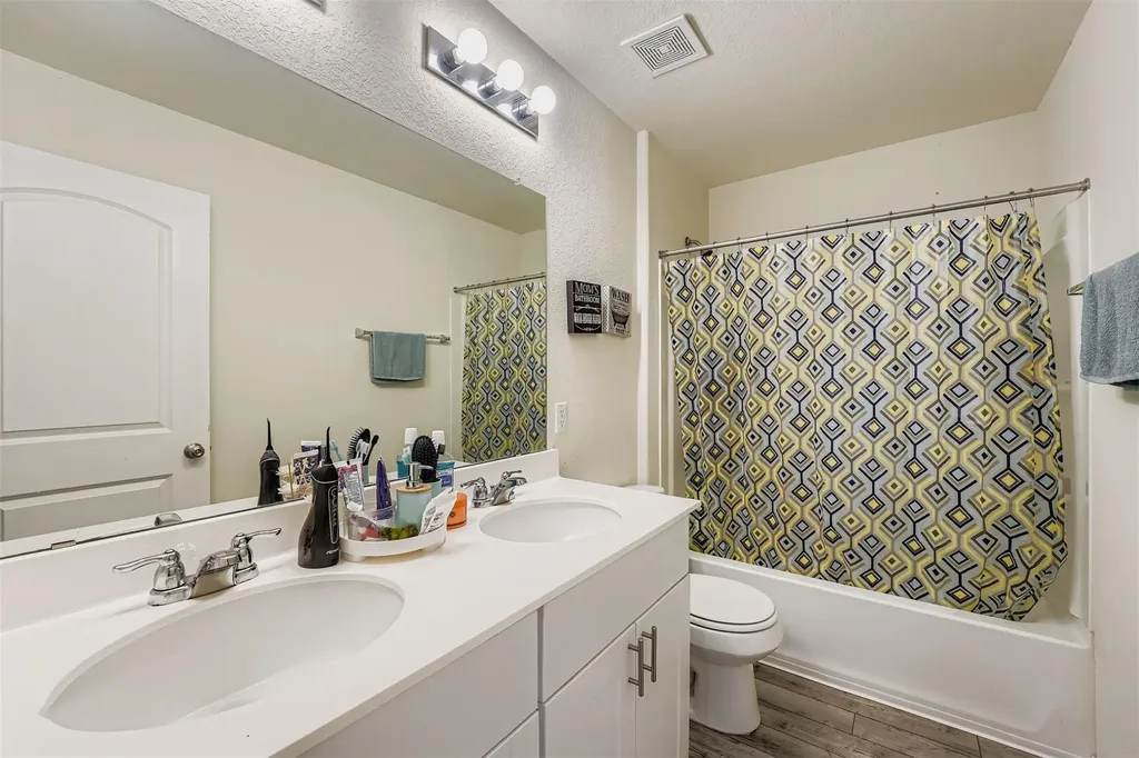 144 Gunther Way Taylor TX 76574