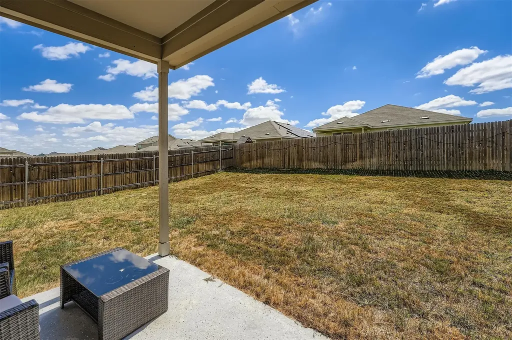 144 Gunther Way Taylor TX 76574