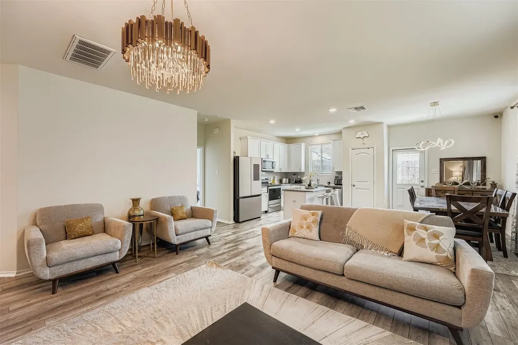 144 Gunther Way Taylor TX 76574