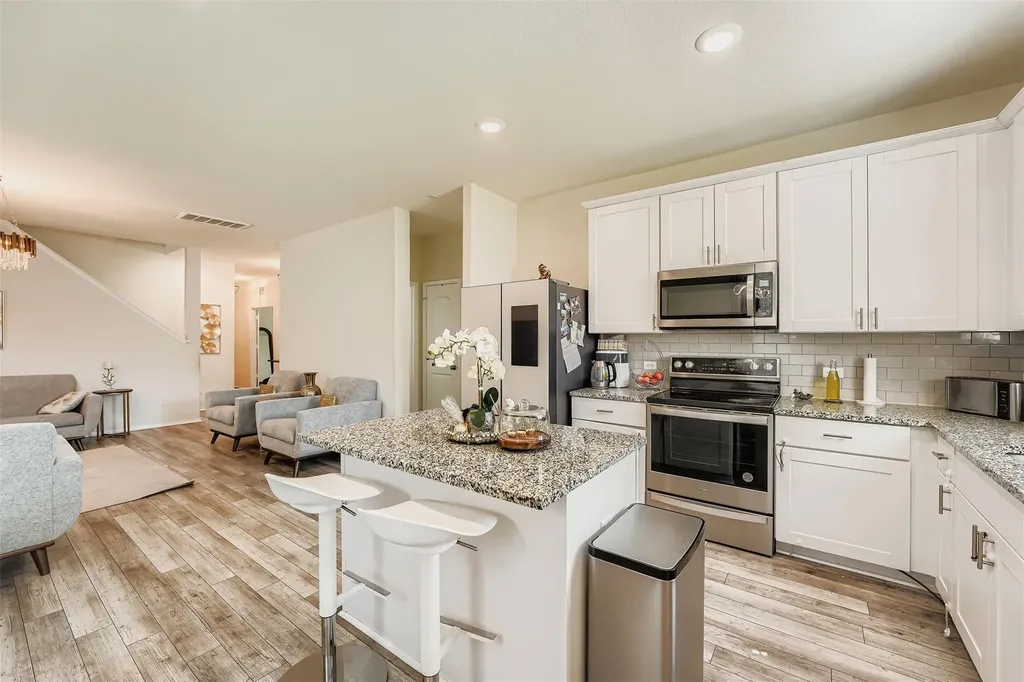 144 Gunther Way Taylor TX 76574
