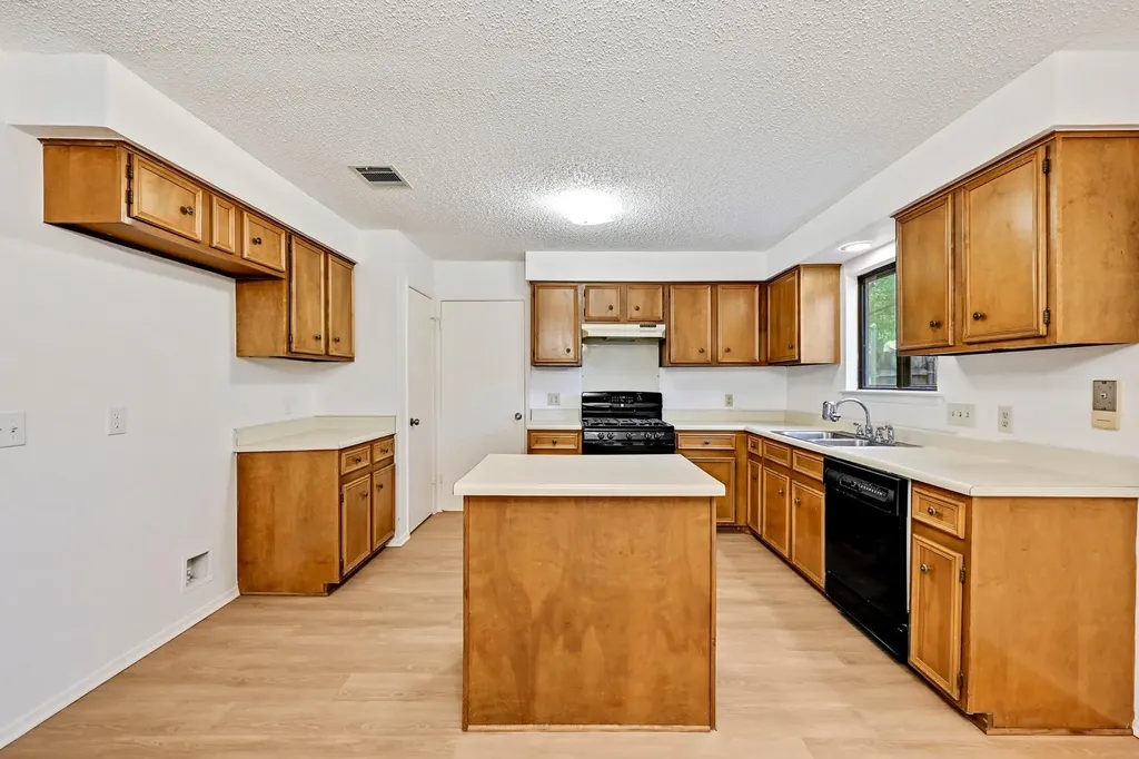 2411 Roehampton Drive Austin TX 78745