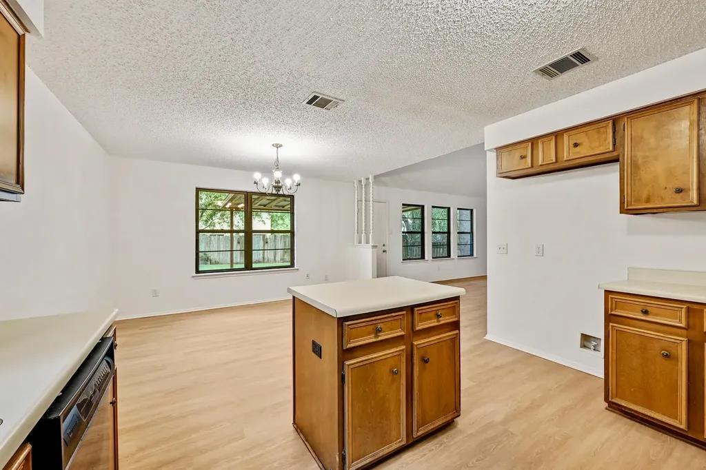2411 Roehampton Drive Austin TX 78745