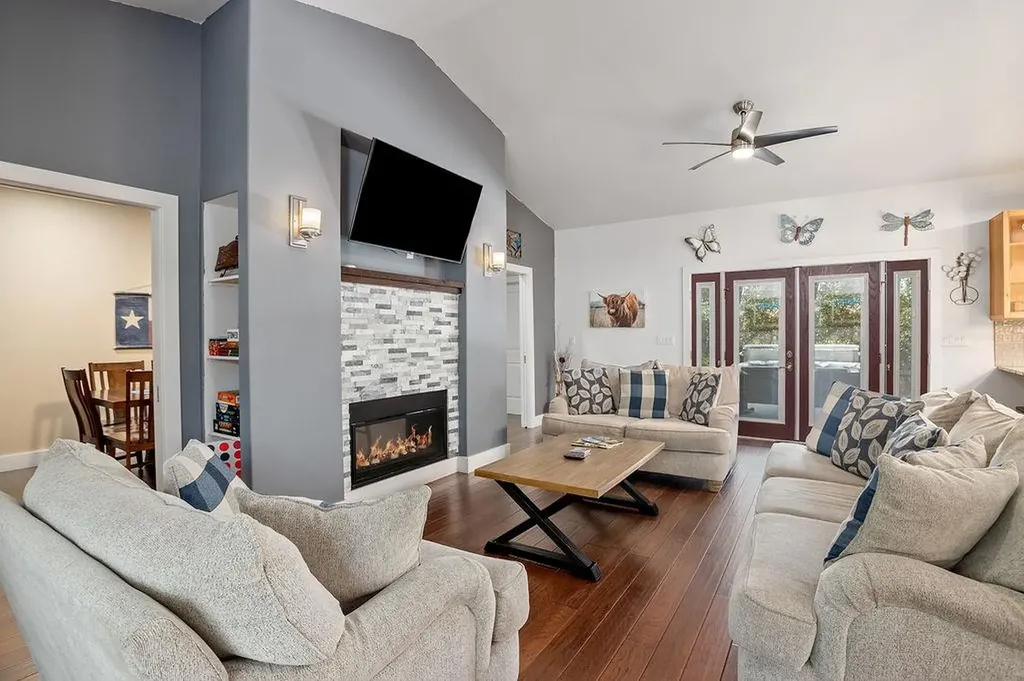 13326 Trautwein Road Austin TX 78737