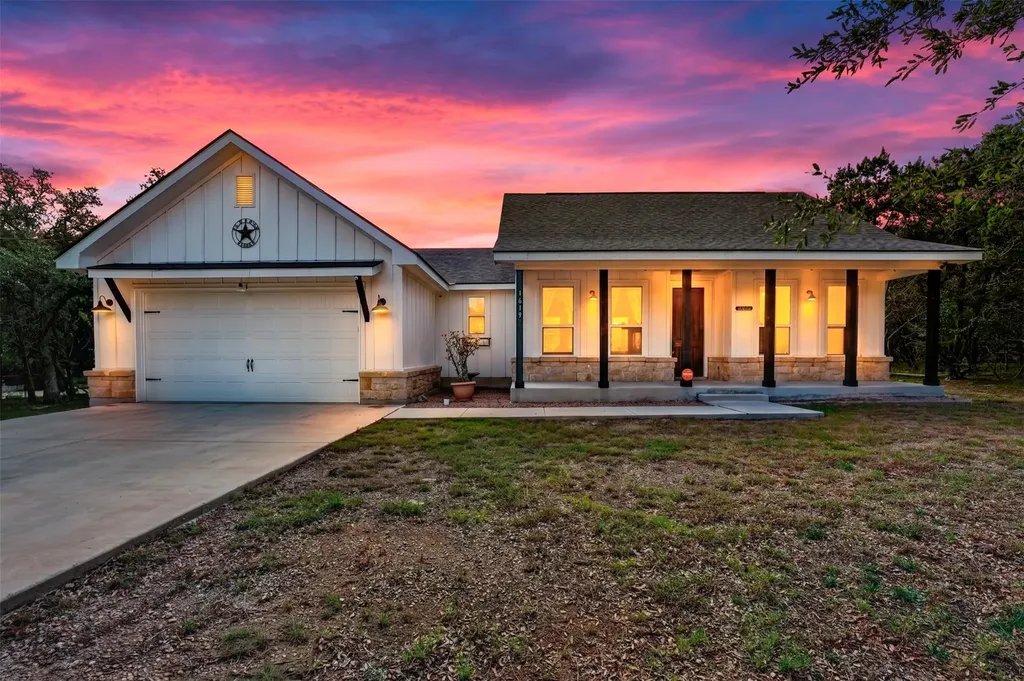 1619 Scenic View Drive Canyon Lake TX 78133