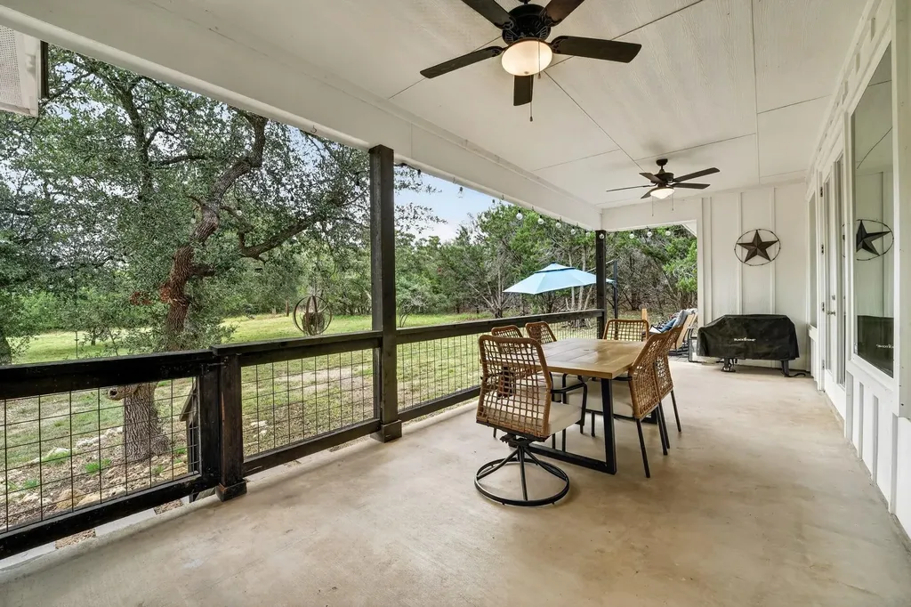 1619 Scenic View Drive Canyon Lake TX 78133