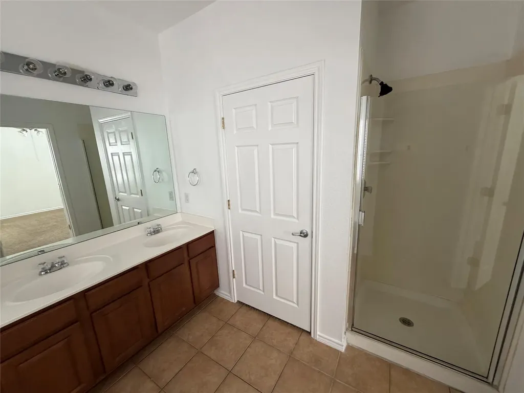 210 Dark Horse Lane Buda TX 78610