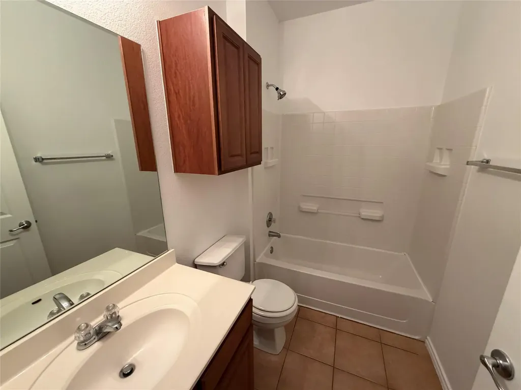 210 Dark Horse Lane Buda TX 78610