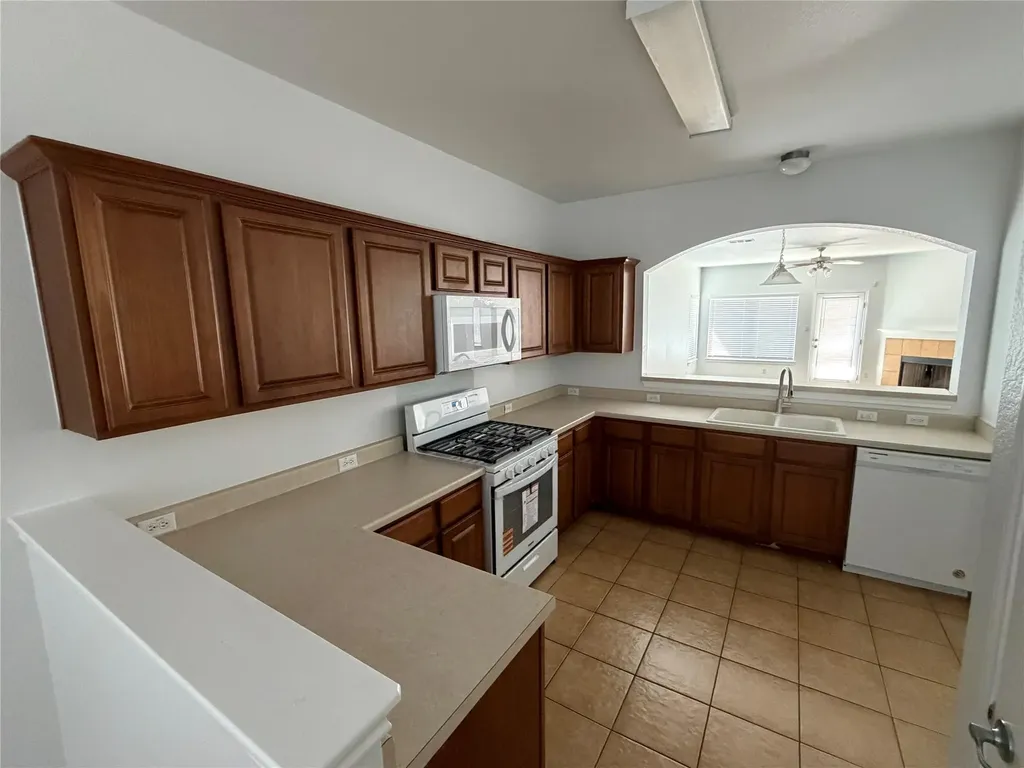 210 Dark Horse Lane Buda TX 78610
