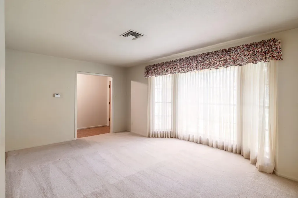 304 Hill Country Lane San Antonio TX 78232