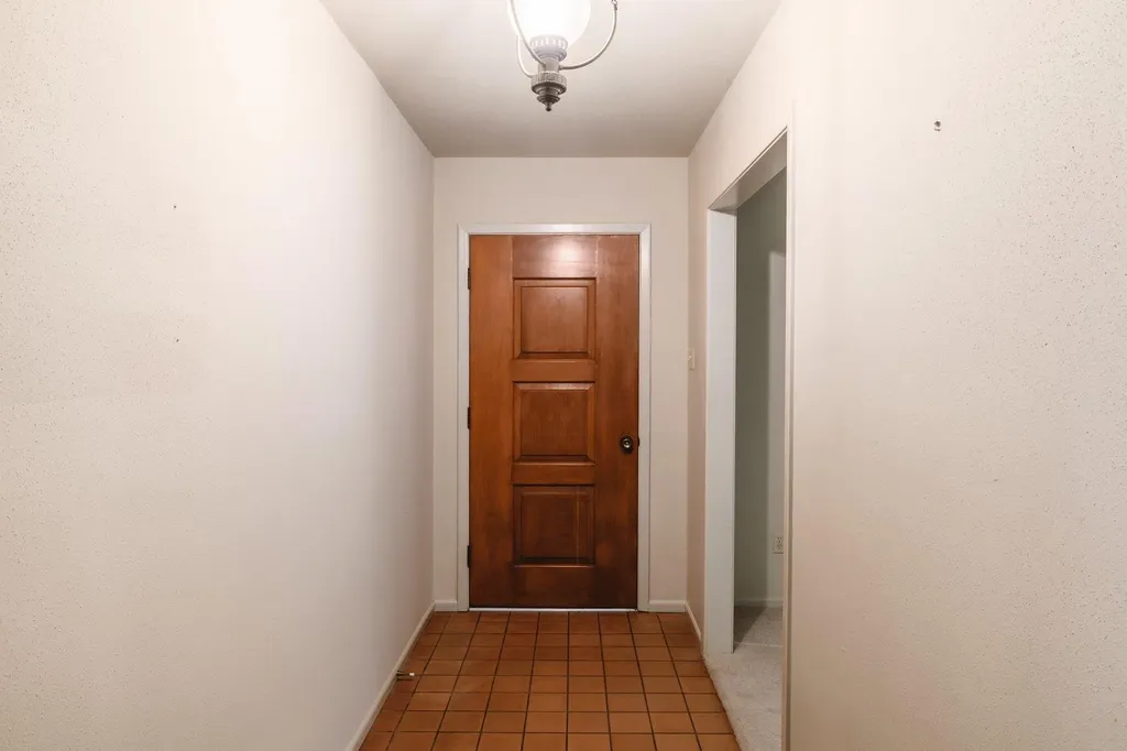 304 Hill Country Lane San Antonio TX 78232