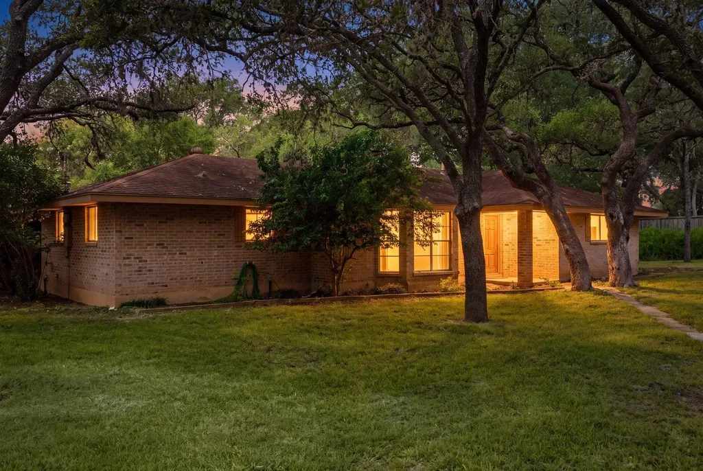 304 Hill Country Lane San Antonio TX 78232