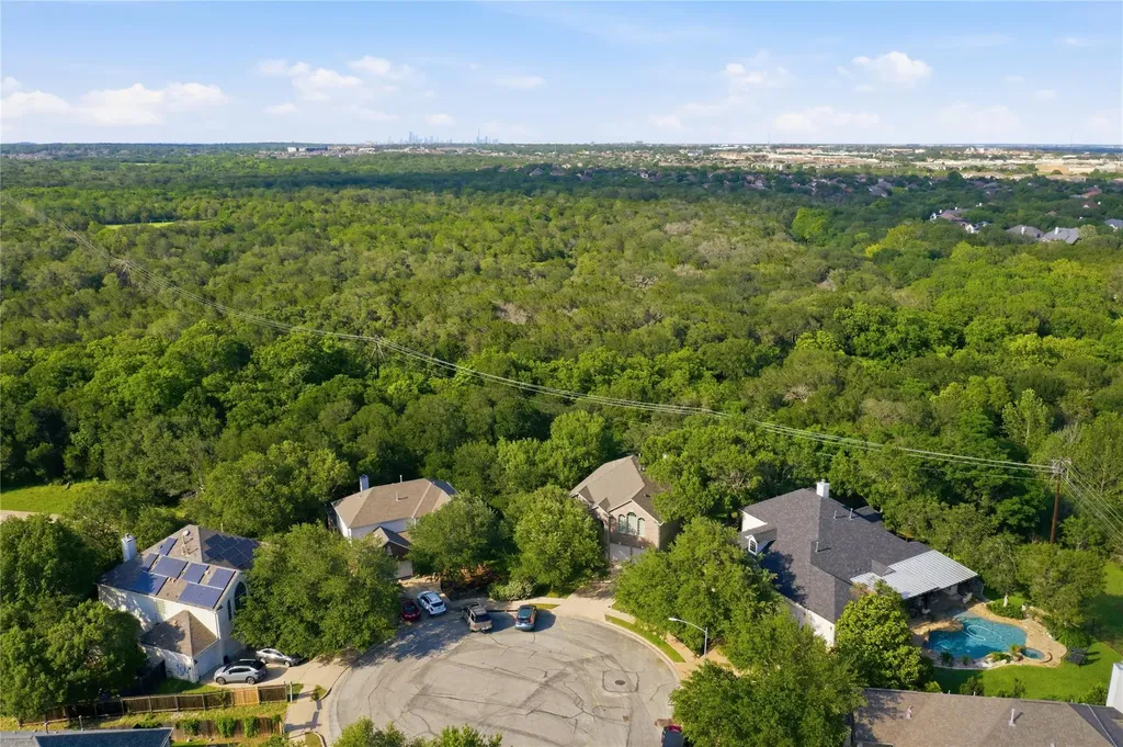 10801 Sea Hero Court Austin TX 78748