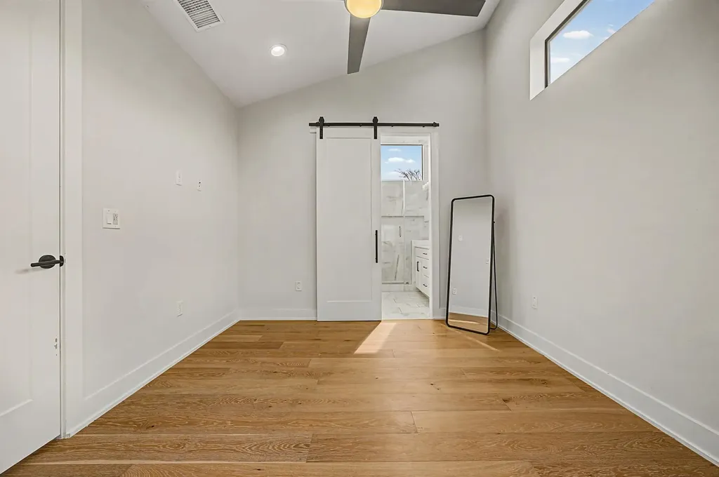 7102 Providence Avenue Austin TX 78752