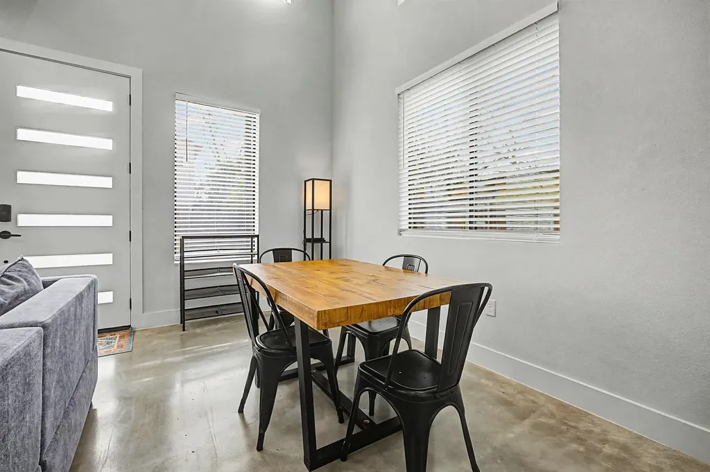 7102 Providence Avenue Austin TX 78752