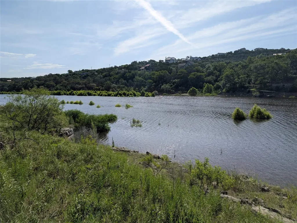 1909 Performer Road Spicewood TX 78669