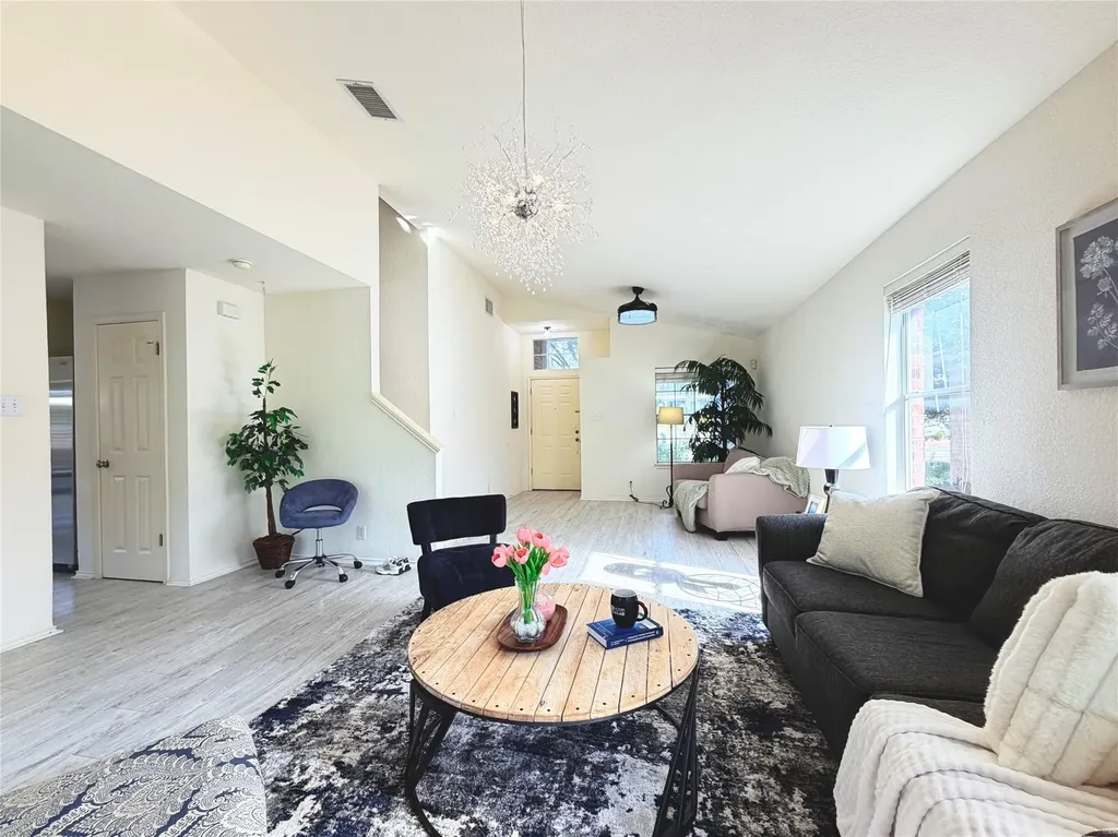 9802 Copper Creek Drive Austin TX 78729