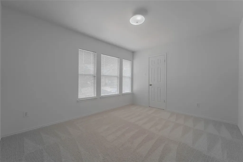 2000 Elk Ridge Cove Round Rock TX 78665