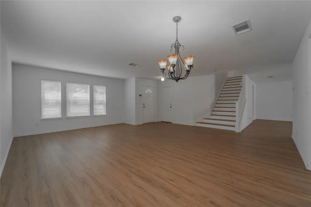 2000 Elk Ridge Cove Round Rock TX 78665