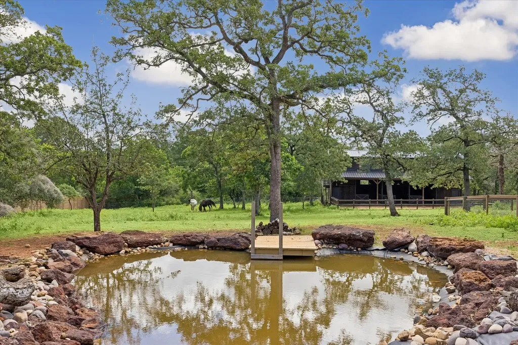 127 Marina Road Smithville TX 78957