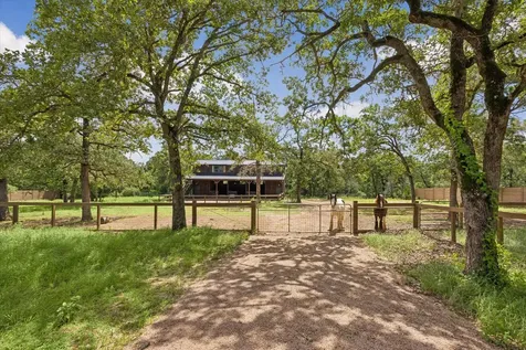 127 Marina Road Smithville TX 78957