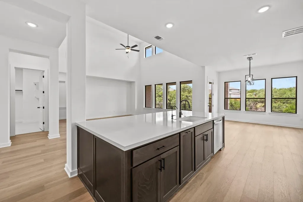 1325 White Daisy Lane Georgetown TX 78628
