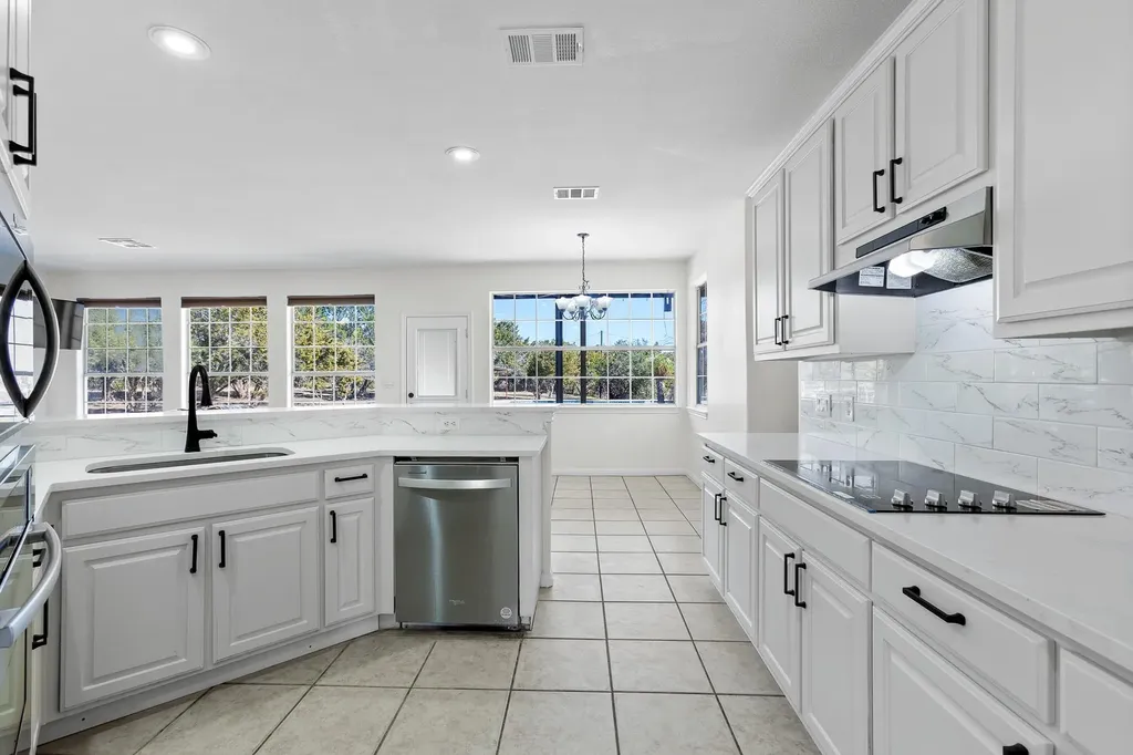 15501 Fox Run Drive Austin TX 78737