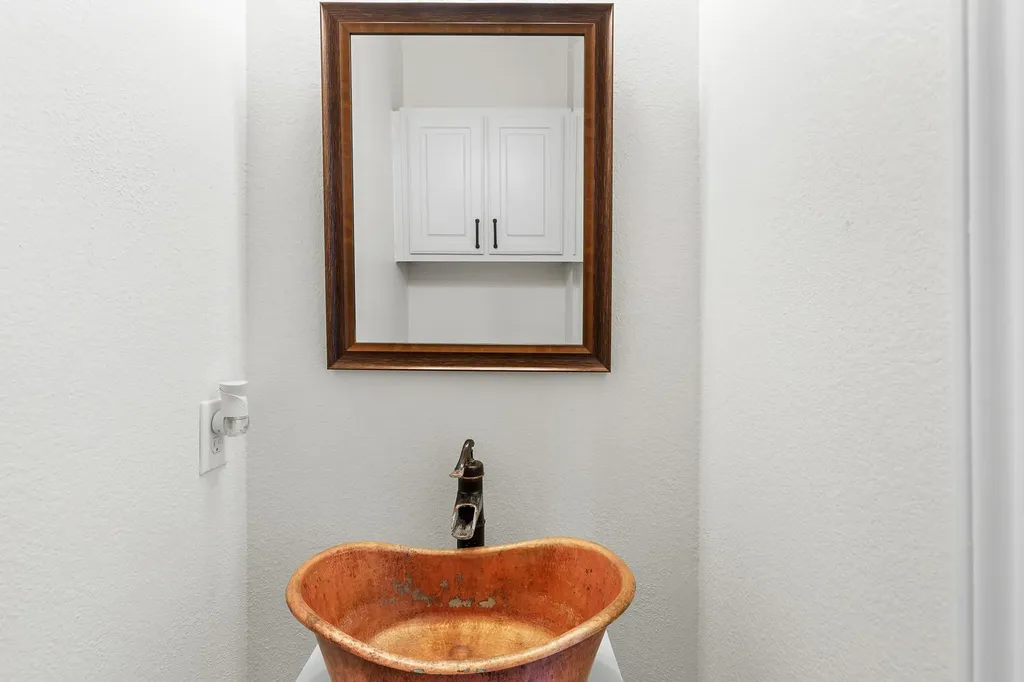 15501 Fox Run Drive Austin TX 78737