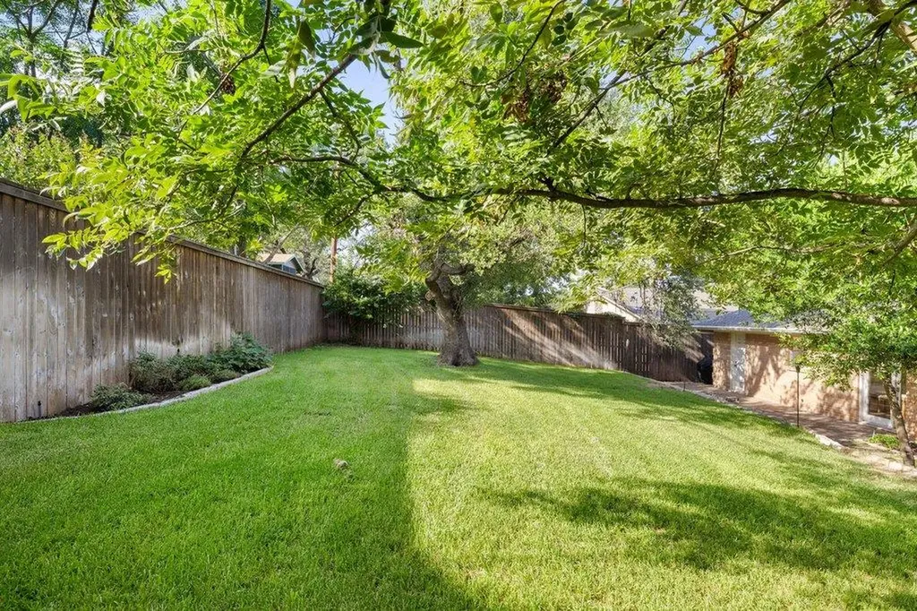 7906 Northforest Drive Austin TX 78759