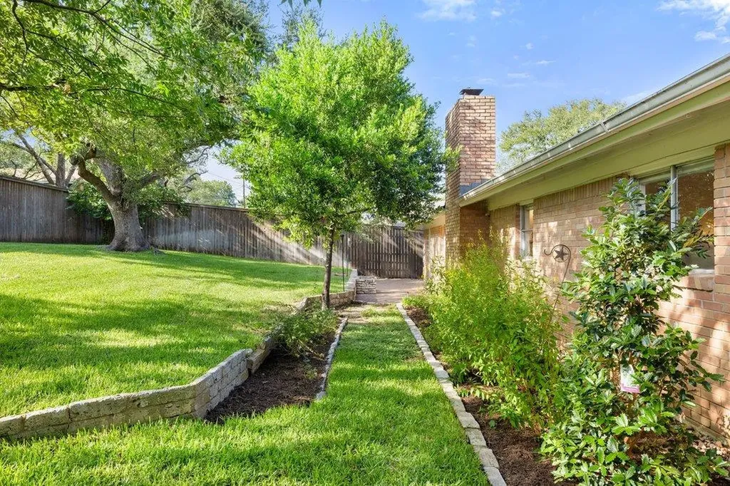 7906 Northforest Drive Austin TX 78759