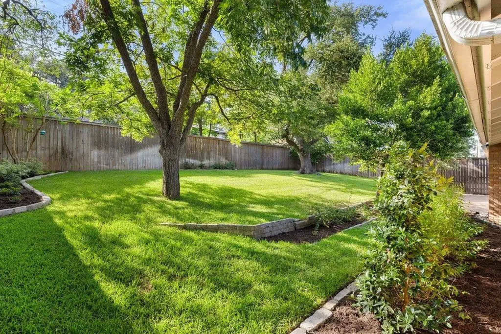 7906 Northforest Drive Austin TX 78759