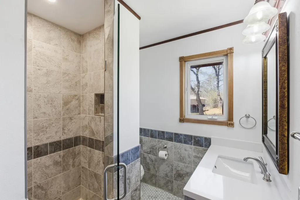 18335 Fm 86 Red Rock TX 78662