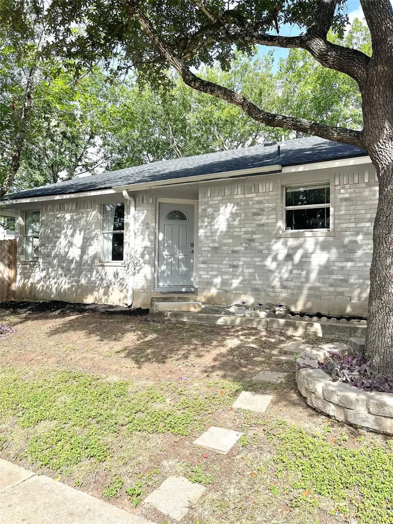 1001 Apple Cross Drive Pflugerville TX 78660