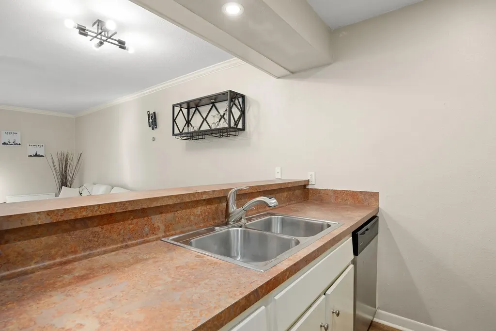 6501 E Hill Drive Austin TX 78731