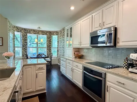 11508 Emerald Falls Drive Austin TX 78738
