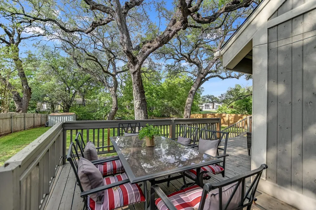 5307 Shady Oaks Circle Kingsland TX 78639