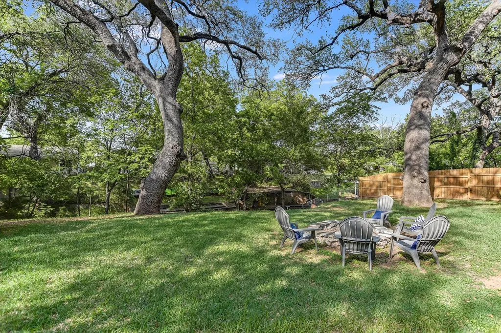 5307 Shady Oaks Circle Kingsland TX 78639