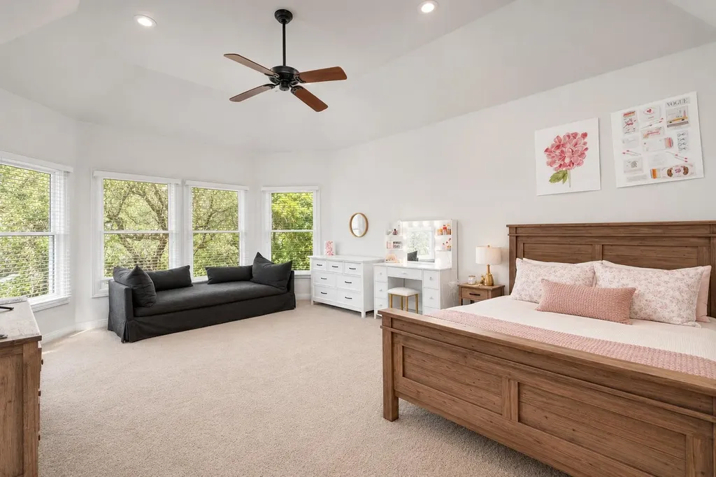 8616 Mendocino Drive Austin TX 78735