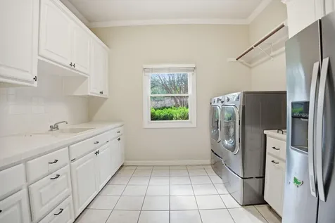 8616 Mendocino Drive Austin TX 78735