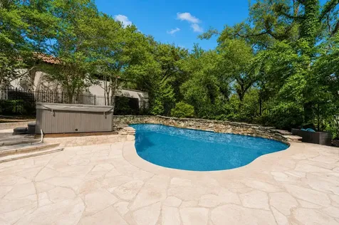 8616 Mendocino Drive Austin TX 78735