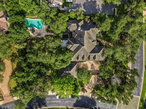 8616 Mendocino Drive Austin TX 78735