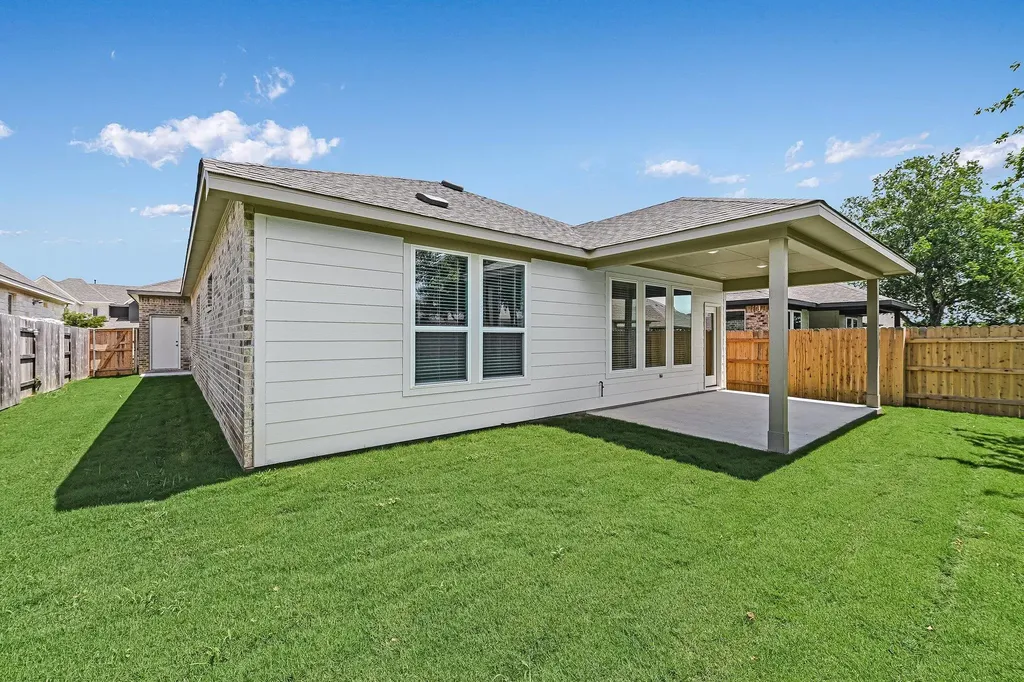 167 Grand Canyon Way Kyle TX 78640