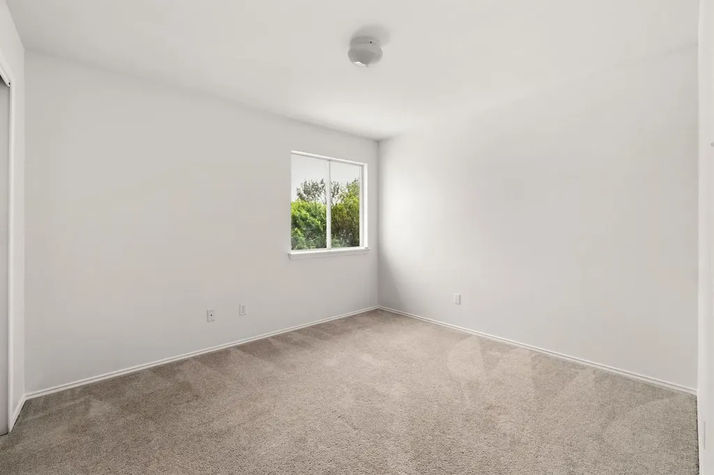 11207 Canterbury Tales Lane Austin TX 78748