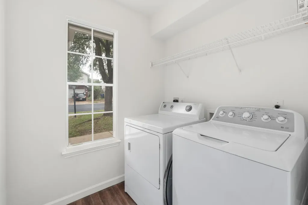 11207 Canterbury Tales Lane Austin TX 78748