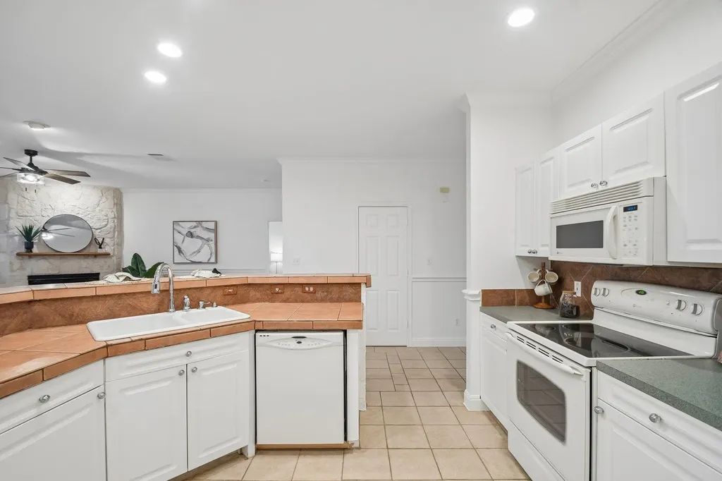 20609 Bridal Path Road Lago Vista TX 78645