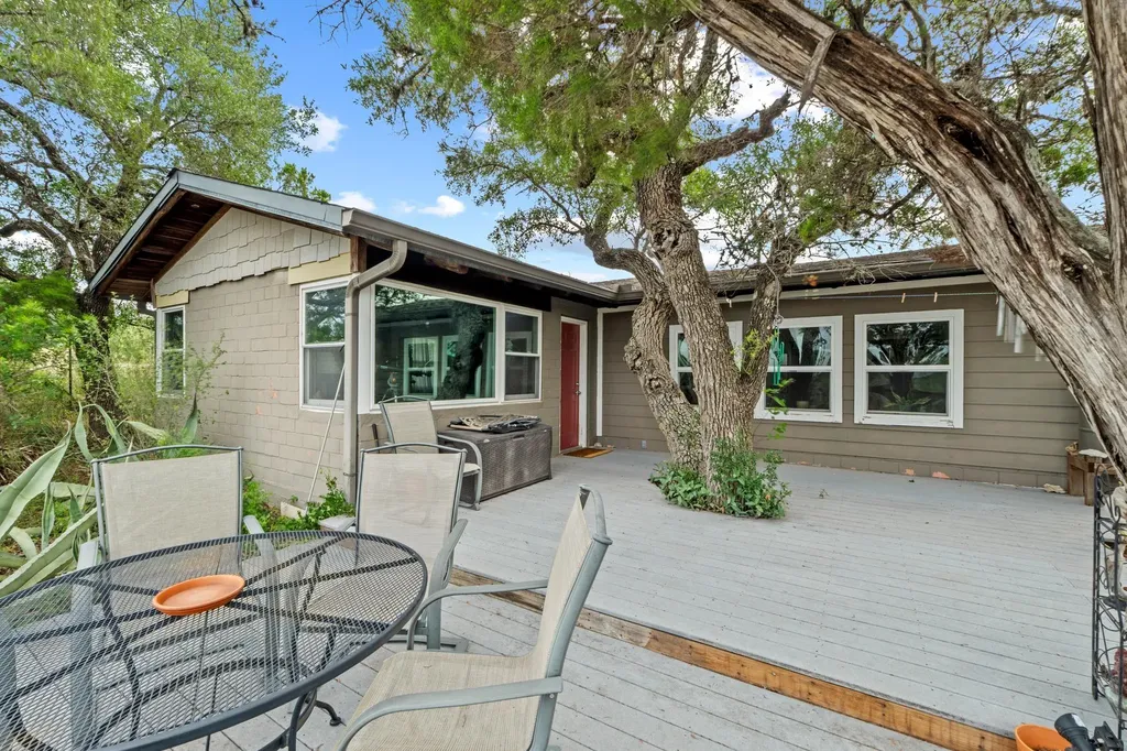 24221 Pedernales Cliff Trail Spicewood TX 78669