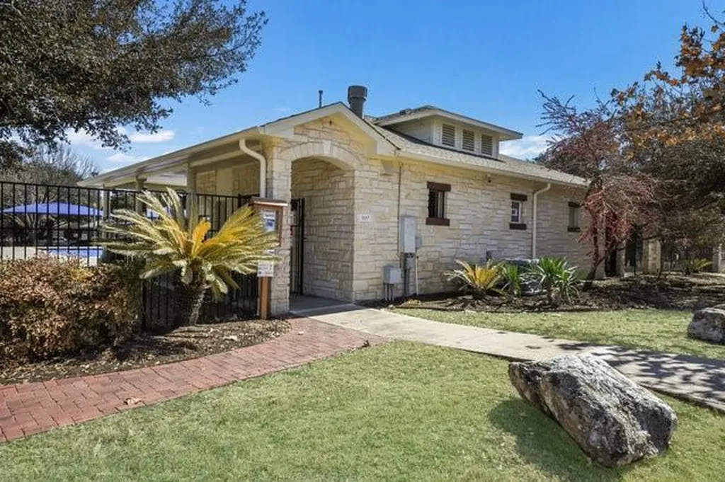 1102 Port Daniel Drive Leander TX 78641