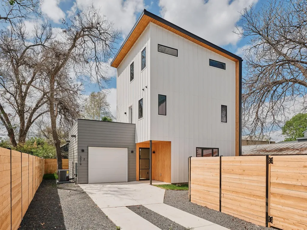 3019 Garwood Street Austin TX 78702